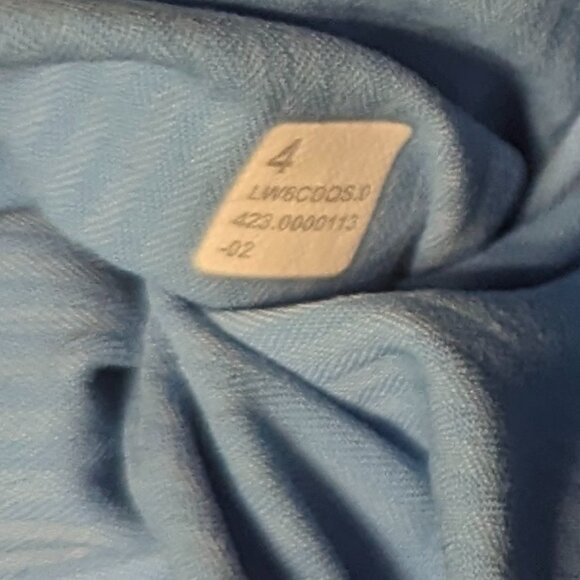 Lululemon Size 4 Dance Studio Aero Blue Cropped - Picture 5 of 16